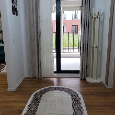 Cosy 2Br Apartment Near Tirana Airport - Self Check-In 24Hr Buitenkant foto