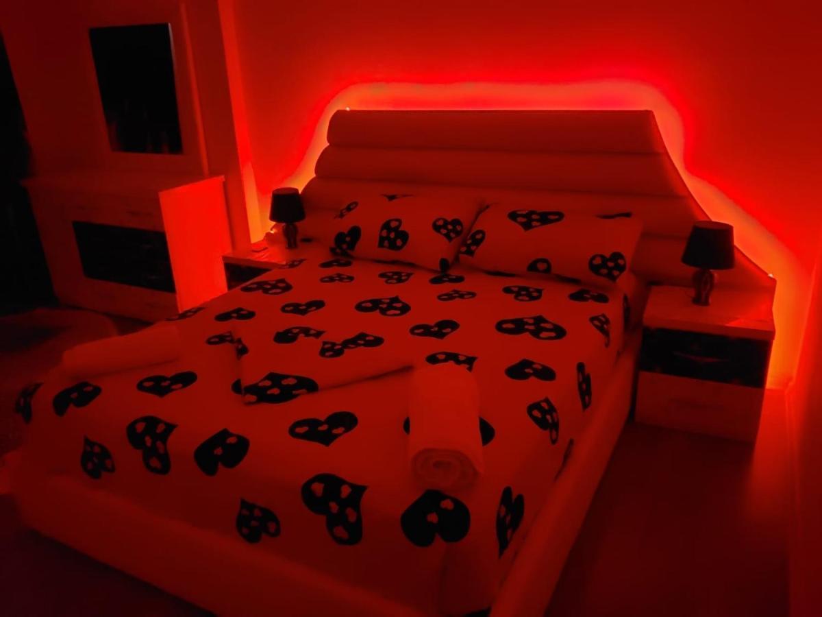 Cosy 2Br Apartment Near Tirana Airport - Self Check-In 24Hr Buitenkant foto